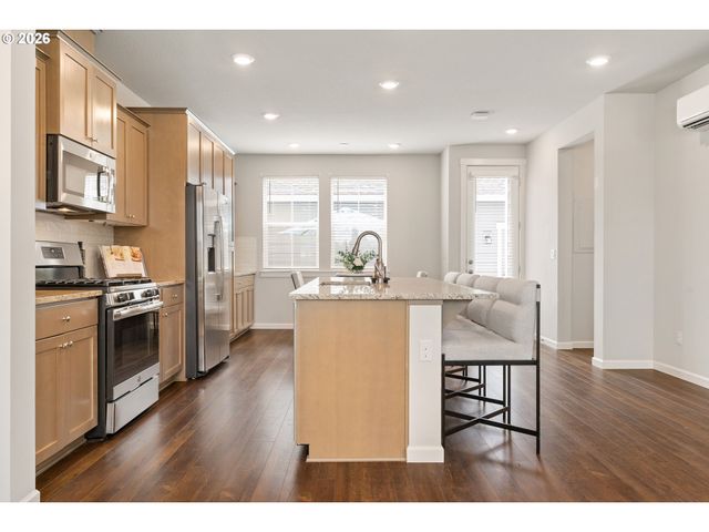 7352 Se BLANTON St, Hillsboro, OR 97123