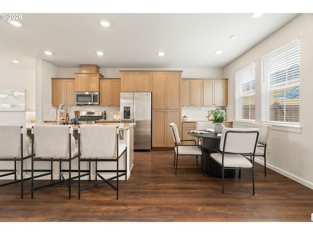 7352 Se BLANTON St, Hillsboro, OR 97123