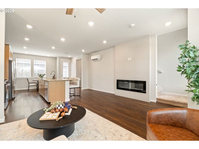 7352 Se BLANTON St, Hillsboro, OR 97123