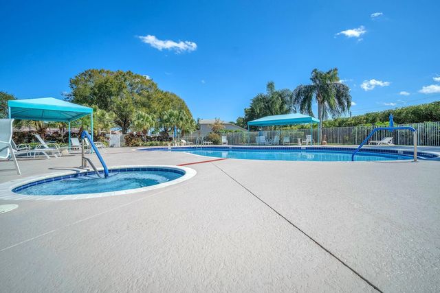 10804 Madison Drive, Boynton Beach, FL 33437