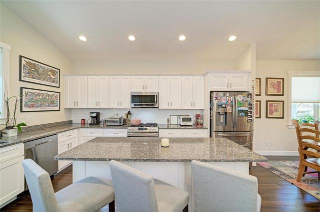 632 VIRGINIA DRIVE, Bradenton, FL 34205