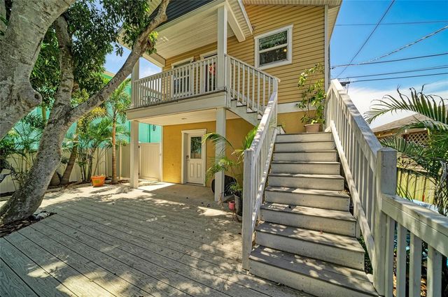632 VIRGINIA DRIVE, Bradenton, FL 34205