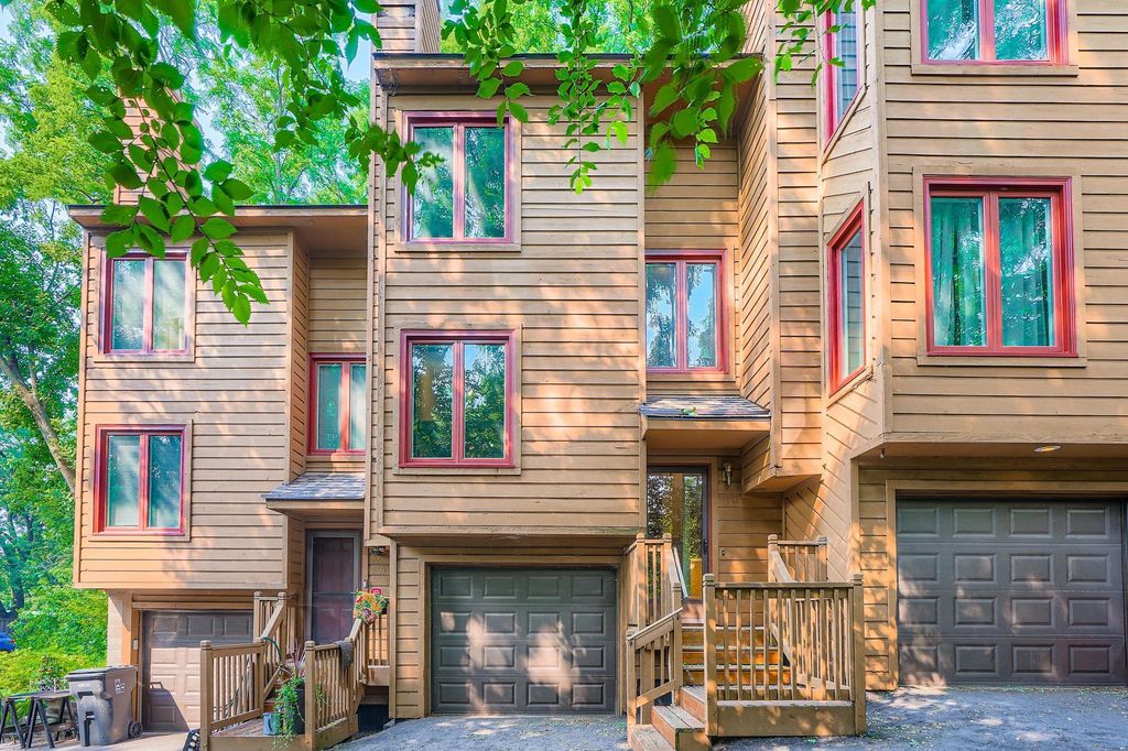 397 Cottage Avenue W 3, Saint Paul, MN 55117