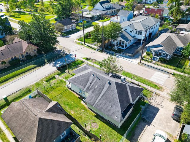 1110 Mathis Street, Houston, TX 77009