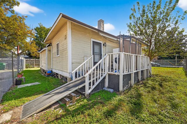 1110 Mathis Street, Houston, TX 77009