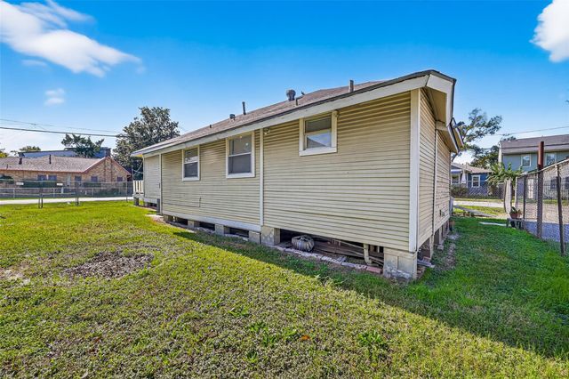 1110 Mathis Street, Houston, TX 77009