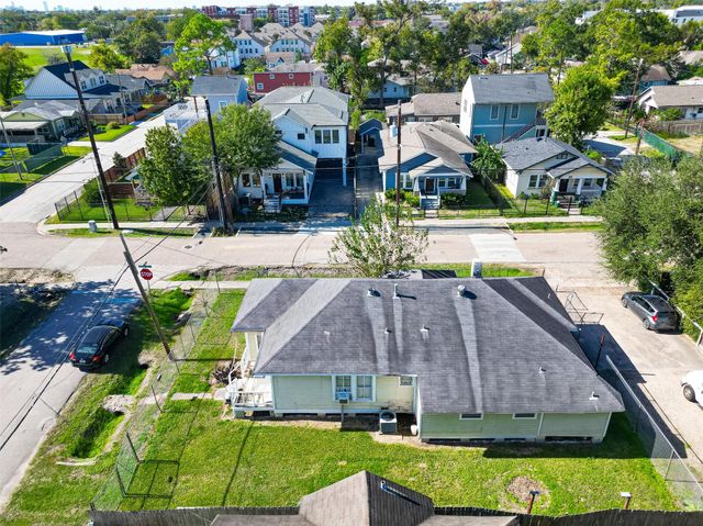 1110 Mathis Street, Houston, TX 77009