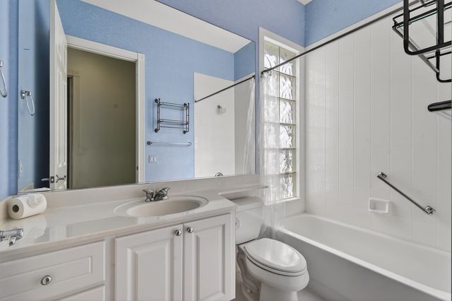 8892 SE Eldorado Way, Hobe Sound, FL 33455