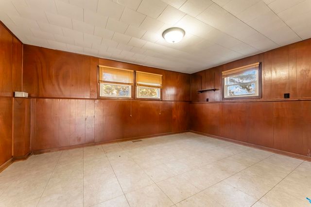 2S055 Glen Avenue, Lombard, IL 60148