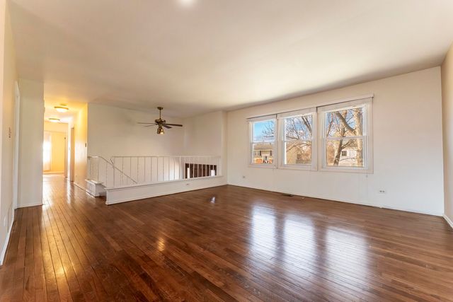 2S055 Glen Avenue, Lombard, IL 60148