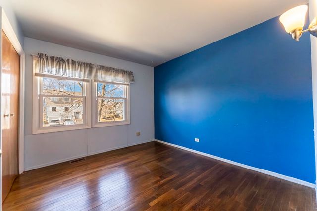 2S055 Glen Avenue, Lombard, IL 60148