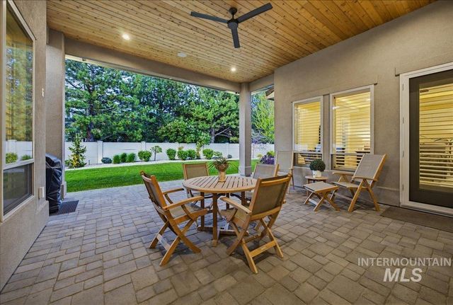6642 N Crantini Way, Meridian, ID 83646