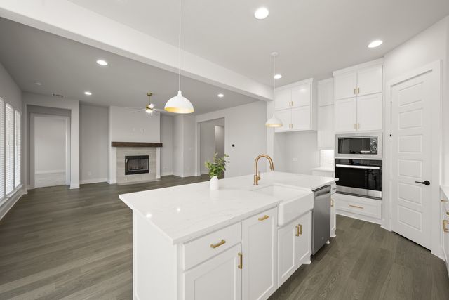 5221 Rowlan Row, Midlothian, TX 76065