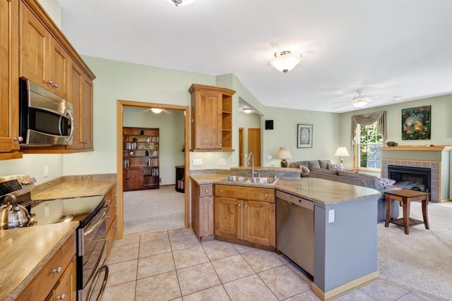 113 Shato Lane, Monona, WI 53716