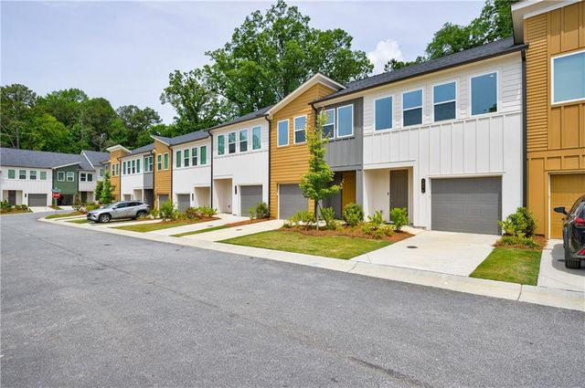 1624 Gunnin Trace, Atlanta, GA 30318