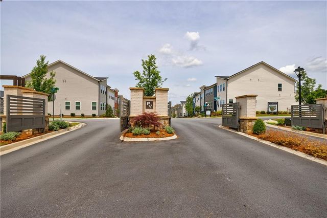 1624 Gunnin Trace, Atlanta, GA 30318