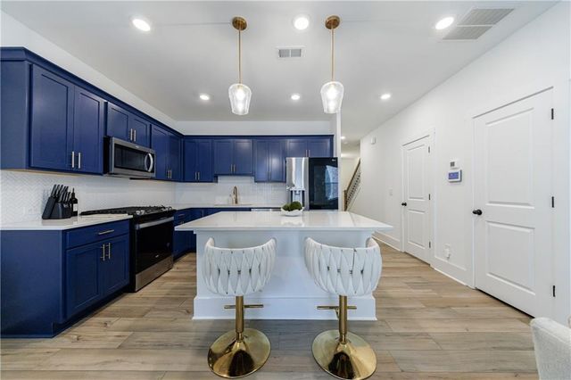 1624 Gunnin Trace, Atlanta, GA 30318