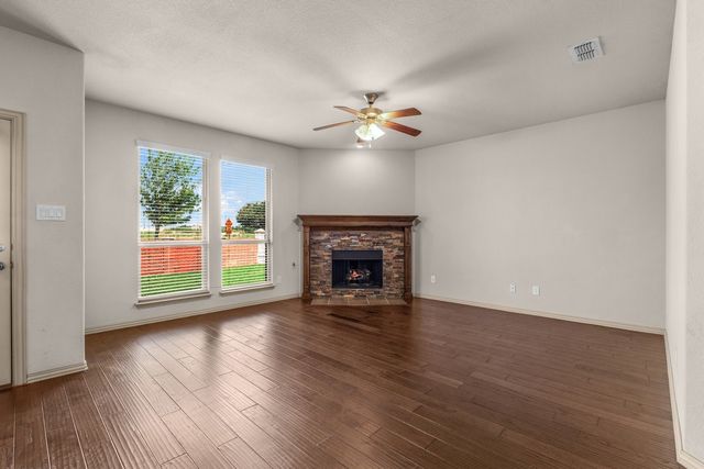 2400 Canyon Wren Lane, Fort Worth, TX 76244