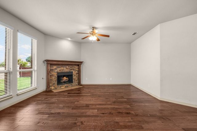 2400 Canyon Wren Lane, Fort Worth, TX 76244