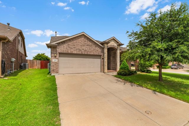 2400 Canyon Wren Lane, Fort Worth, TX 76244