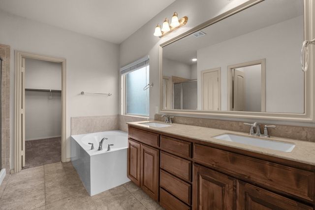 2400 Canyon Wren Lane, Fort Worth, TX 76244