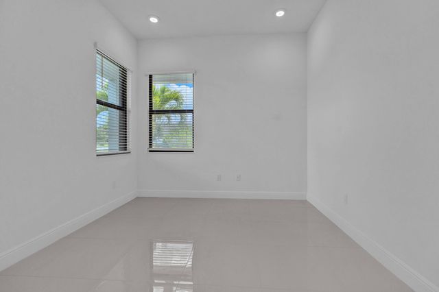 5501 Santa Rosa Lane, Westlake, FL 33470