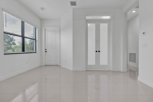 5501 Santa Rosa Lane, Westlake, FL 33470