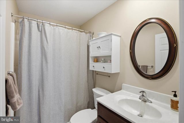 301 HAYLEY ALY, Mount Joy, PA 17552