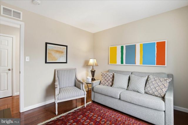 301 HAYLEY ALY, Mount Joy, PA 17552