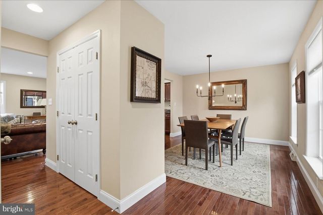 301 HAYLEY ALY, Mount Joy, PA 17552