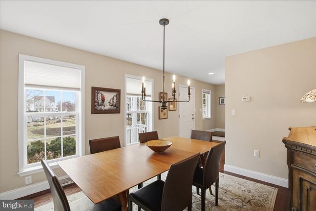 301 HAYLEY ALY, Mount Joy, PA 17552