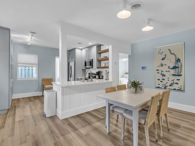 786 Dahlia Lane, Vero Beach, FL 32963