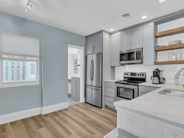 786 Dahlia Lane, Vero Beach, FL 32963