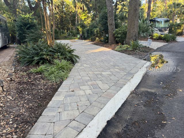 133 Arrow Road 121, Hilton Head Island, SC 29928