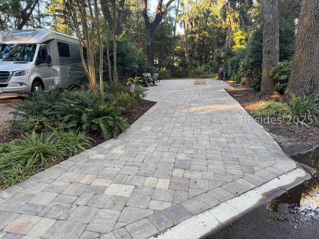 133 Arrow Road 121, Hilton Head Island, SC 29928