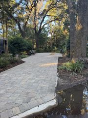 133 Arrow Road 121, Hilton Head Island, SC 29928
