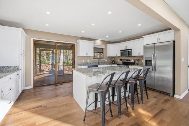 4913 Shoreline Drive, Chattanooga, TN 37416