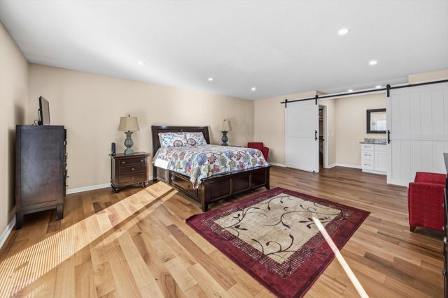 4913 Shoreline Drive, Chattanooga, TN 37416