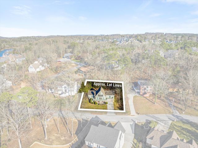 4913 Shoreline Drive, Chattanooga, TN 37416