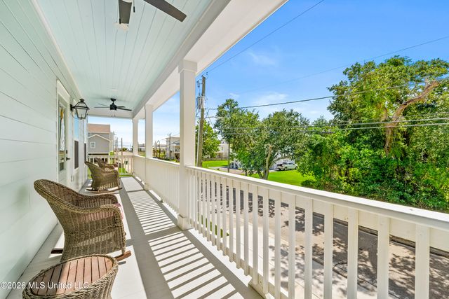 228 Market Street, Pass Christian, MS 39571