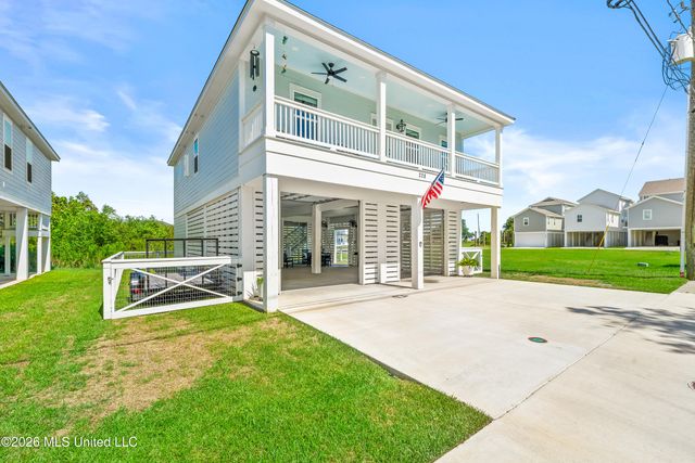 228 Market Street, Pass Christian, MS 39571
