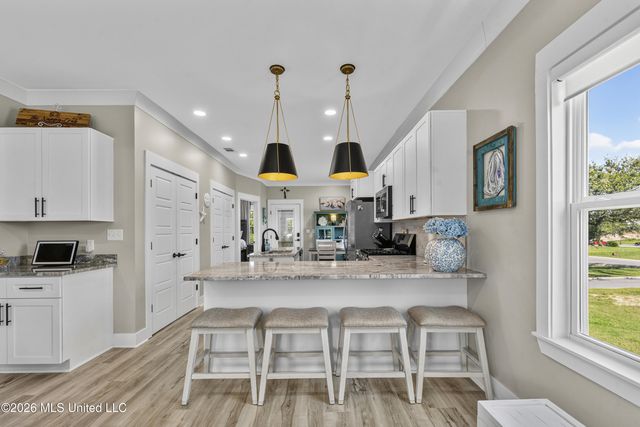 228 Market Street, Pass Christian, MS 39571