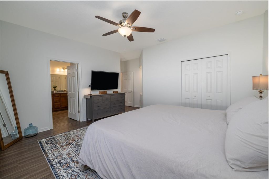 Image 17 of property listing at 18 OAKLEAF WAY, Palm Coast, FL 32137