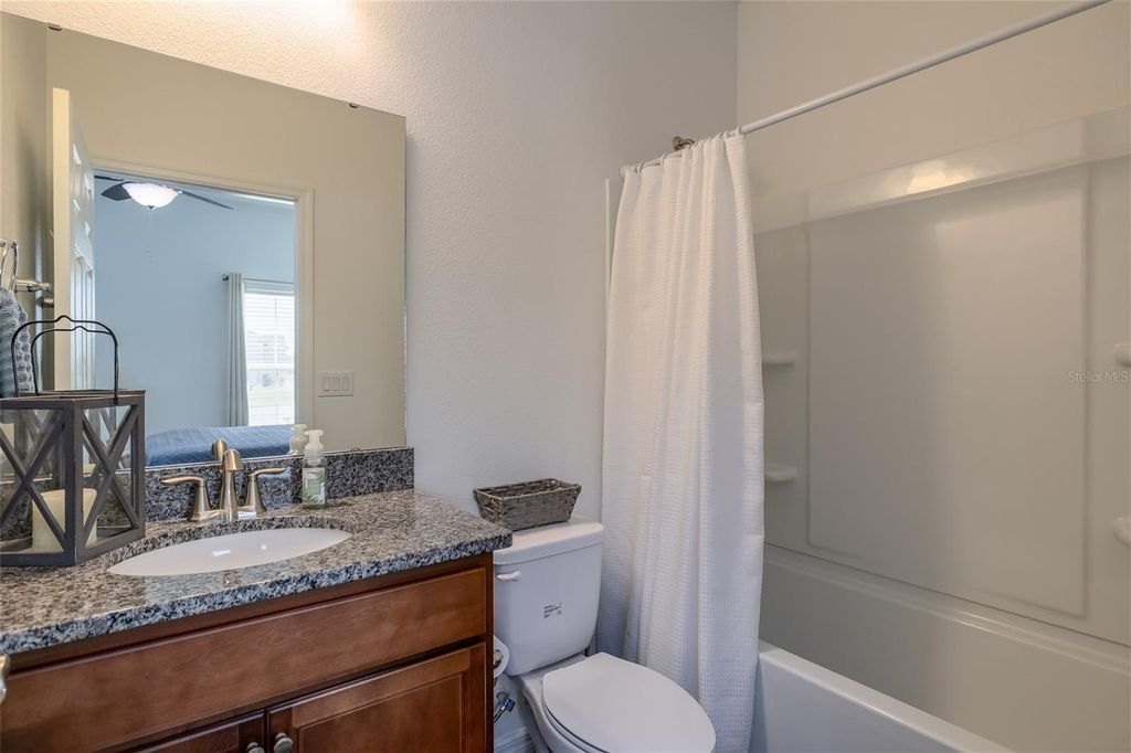 Image 22 of property listing at 18 OAKLEAF WAY, Palm Coast, FL 32137