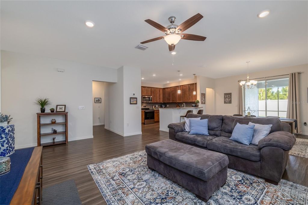 Image 8 of property listing at 18 OAKLEAF WAY, Palm Coast, FL 32137