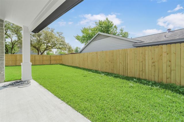 2021 Marnel Road, Houston, TX 77055