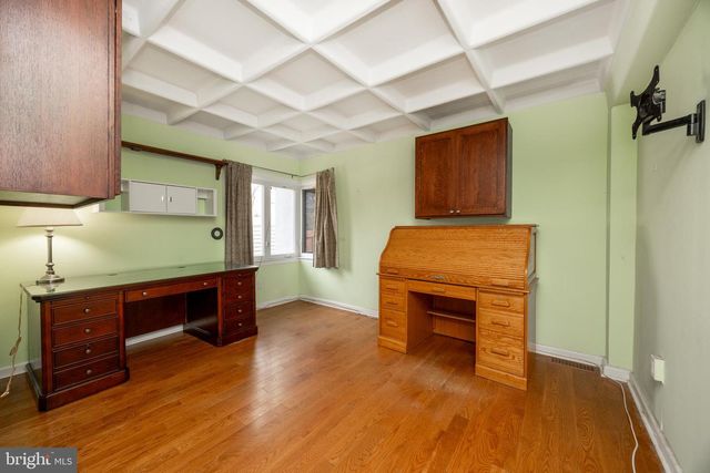 8101 DOUGLAS RD, Glenside, PA 19038