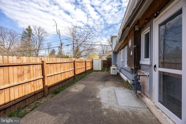 8101 DOUGLAS RD, Glenside, PA 19038