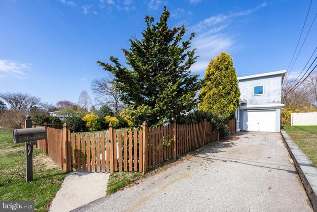 8101 DOUGLAS RD, Glenside, PA 19038