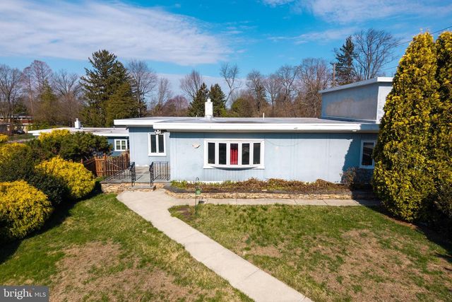 8101 DOUGLAS RD, Glenside, PA 19038